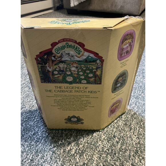 Vintage 1983 Cabbage Patch Pin Ups Doll Candi Jilly& Her Sweet Shop Coleco #3934 - Picture 4 of 9